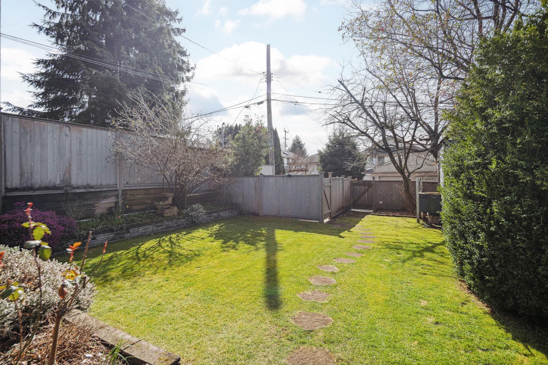 Listing image of 341 W 22ND STREET