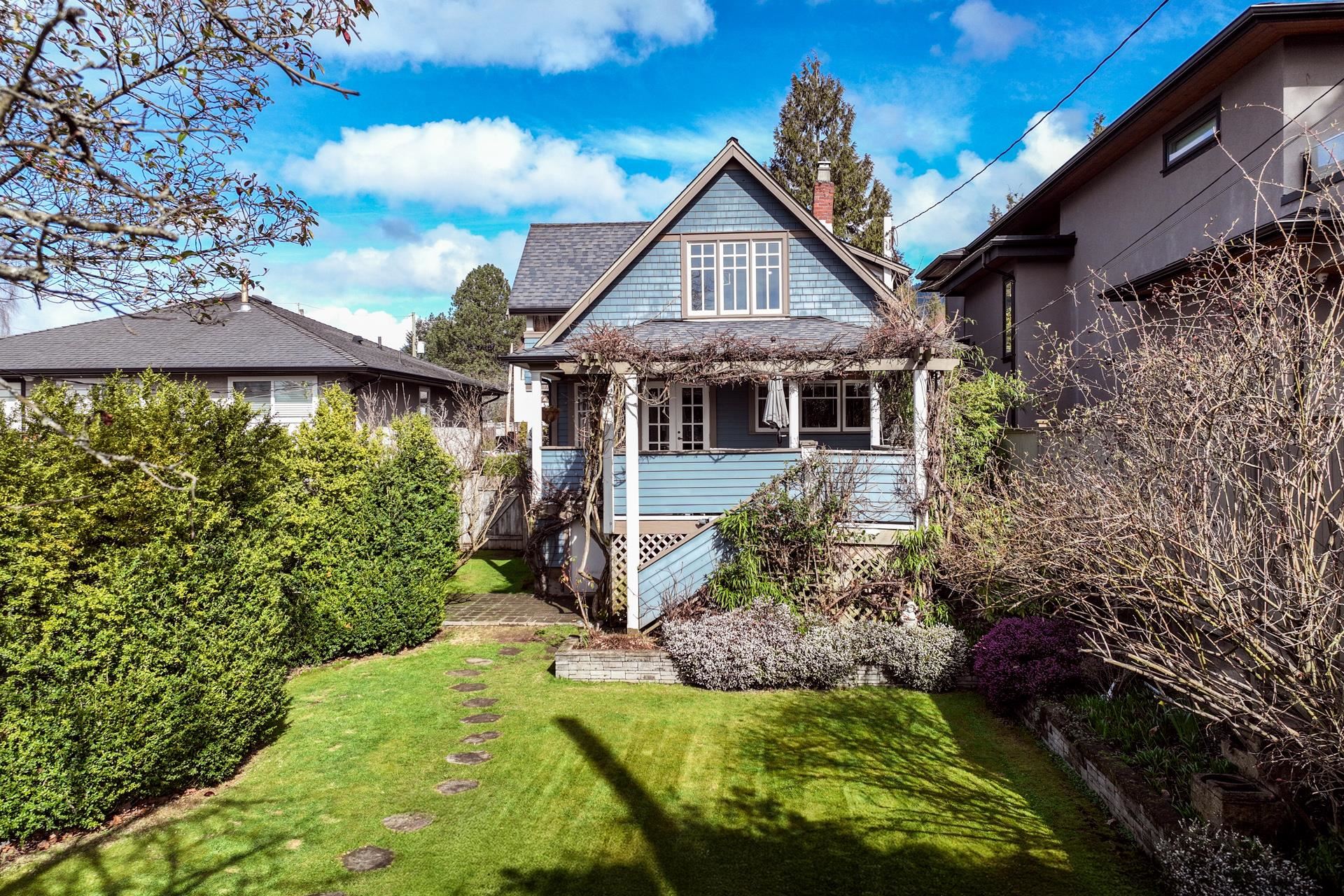 Listing image of 341 W 22ND STREET
