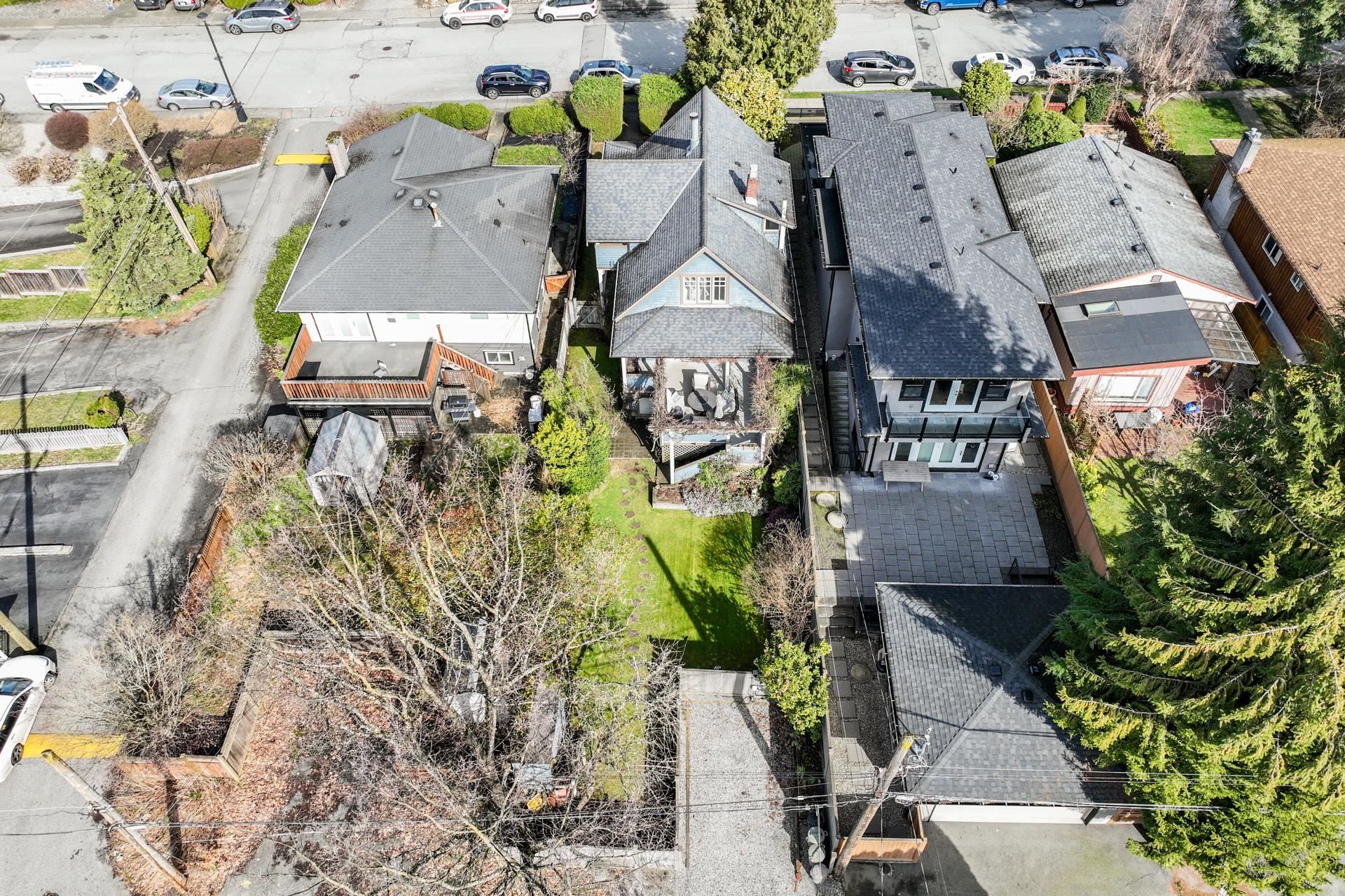 Listing image of 341 W 22ND STREET