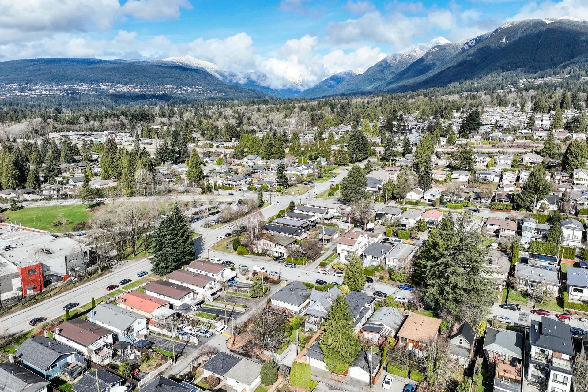 Listing image of 341 W 22ND STREET