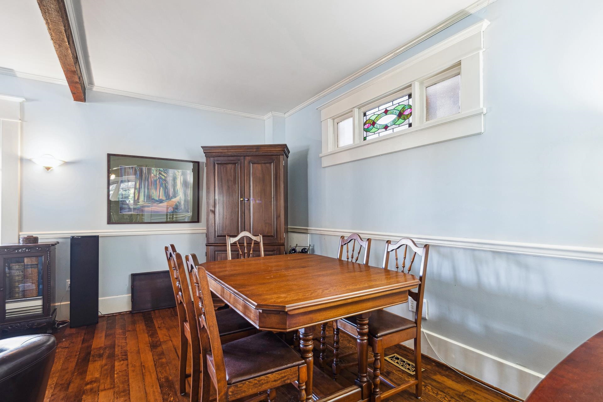 Listing image of 341 W 22ND STREET