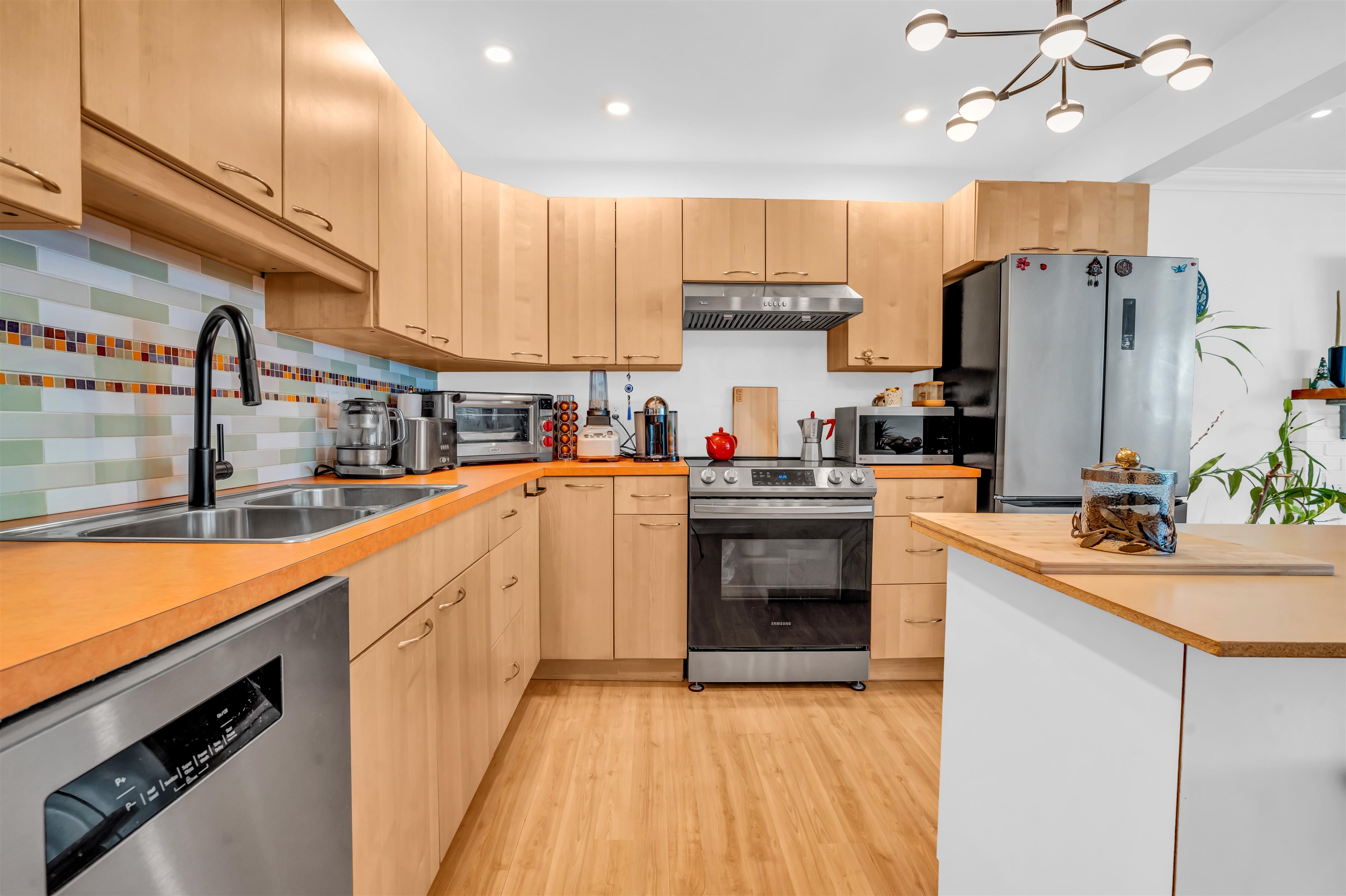 Listing image of 2322 KIRKSTONE ROAD