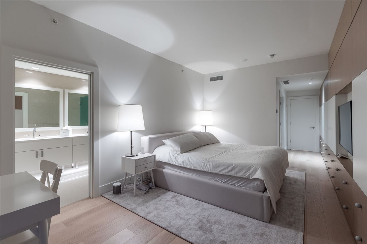 Listing image of 405 175 VICTORY SHIP WAY