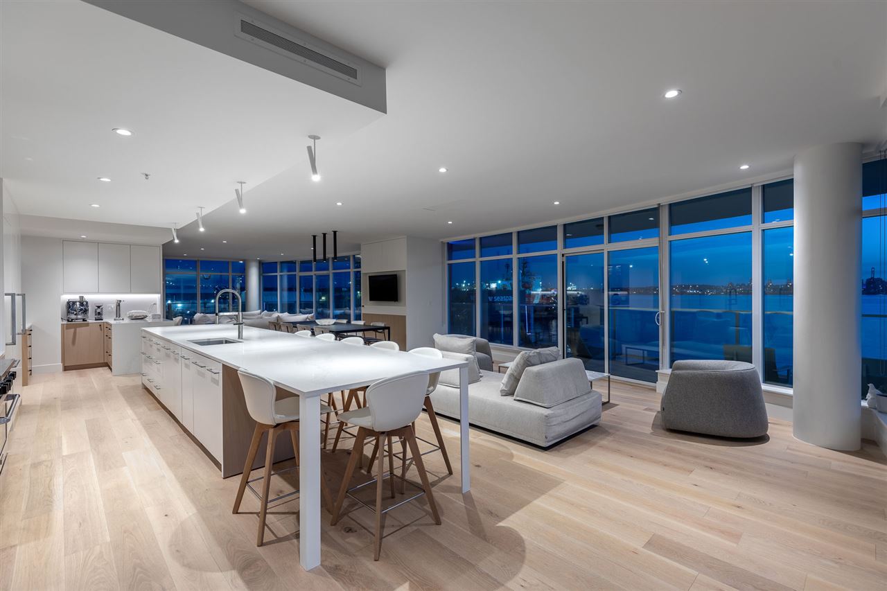 Listing image of 405 175 VICTORY SHIP WAY