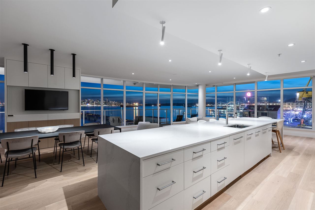 Listing image of 405 175 VICTORY SHIP WAY