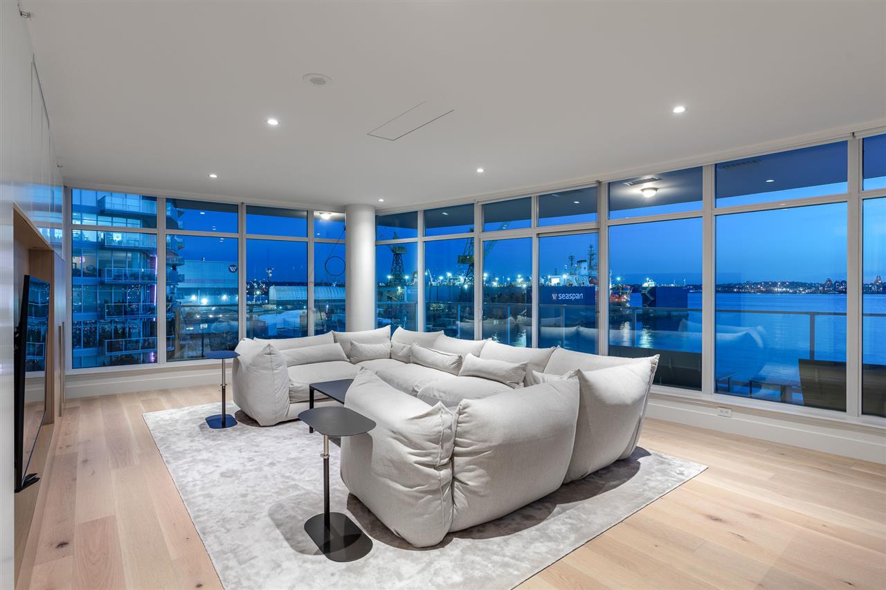 Listing image of 405 175 VICTORY SHIP WAY