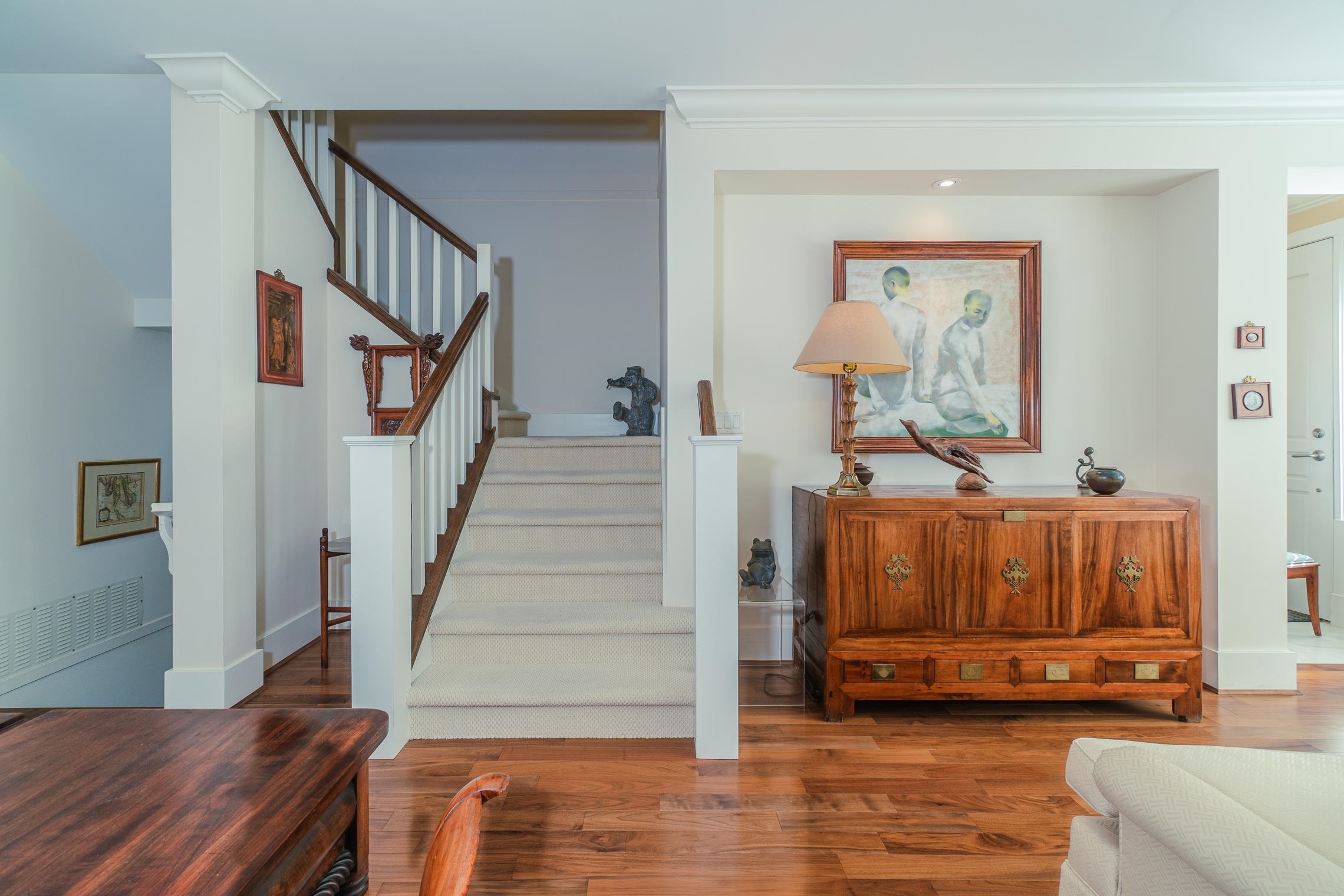 Listing image of 2129 GORDON AVENUE