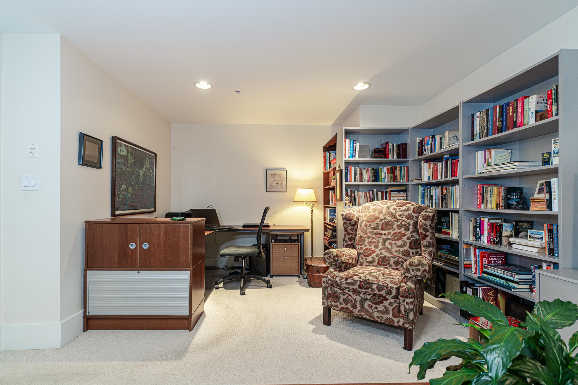 Listing image of 2129 GORDON AVENUE