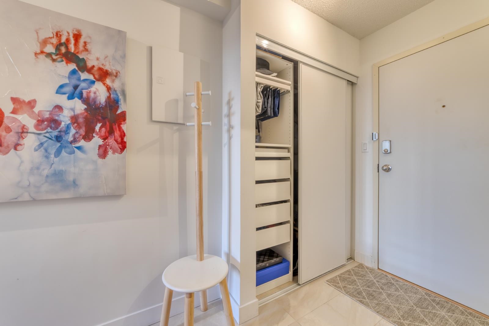 Listing image of 306 150 E 15TH STREET