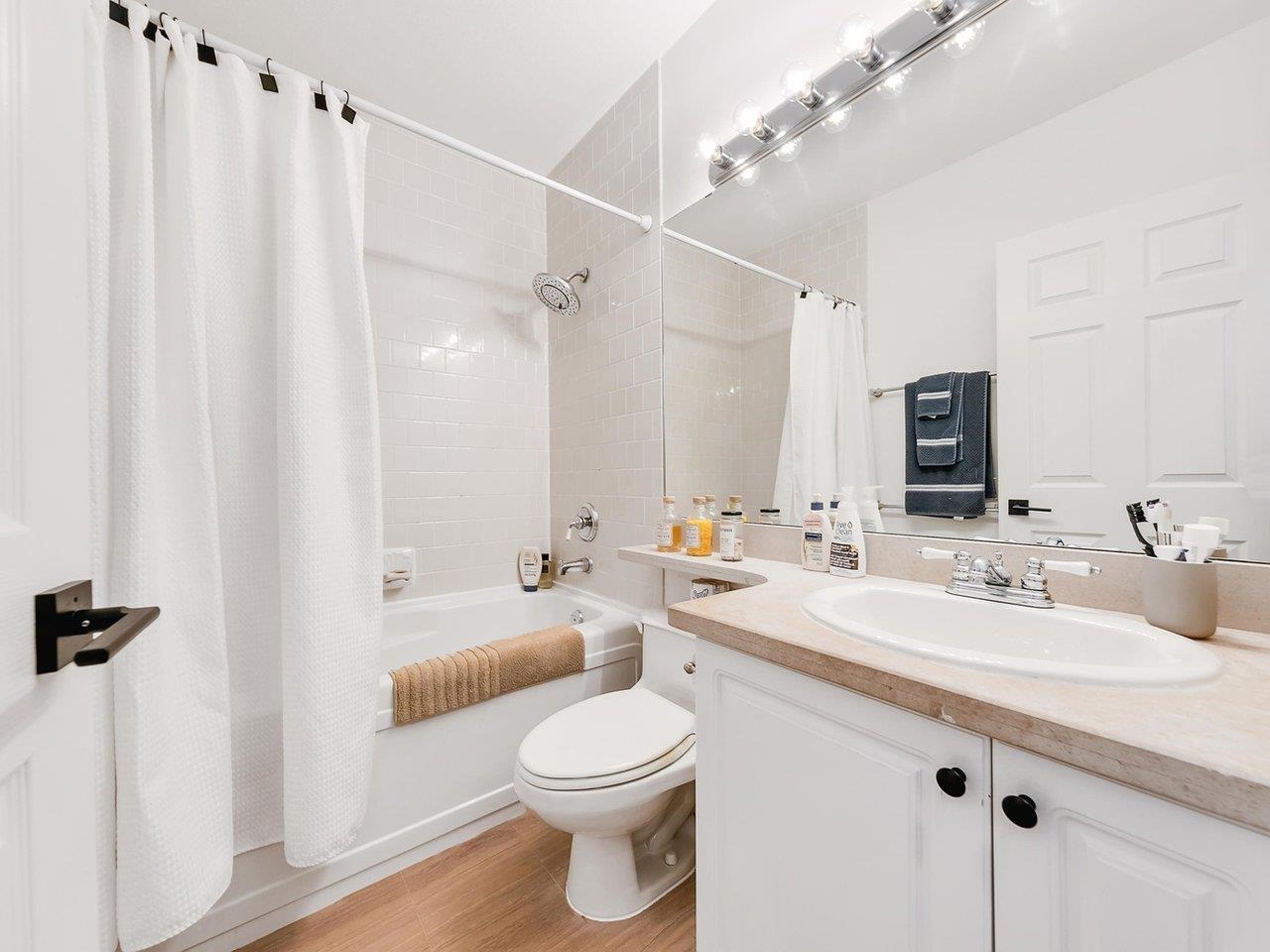 Listing image of 516 3608 DEERCREST DRIVE