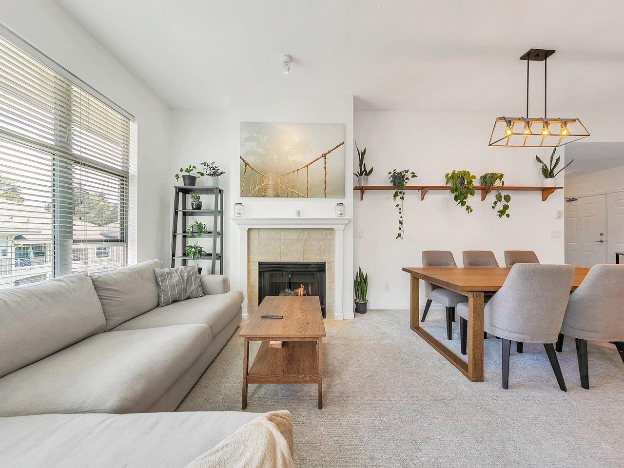 Listing image of 516 3608 DEERCREST DRIVE
