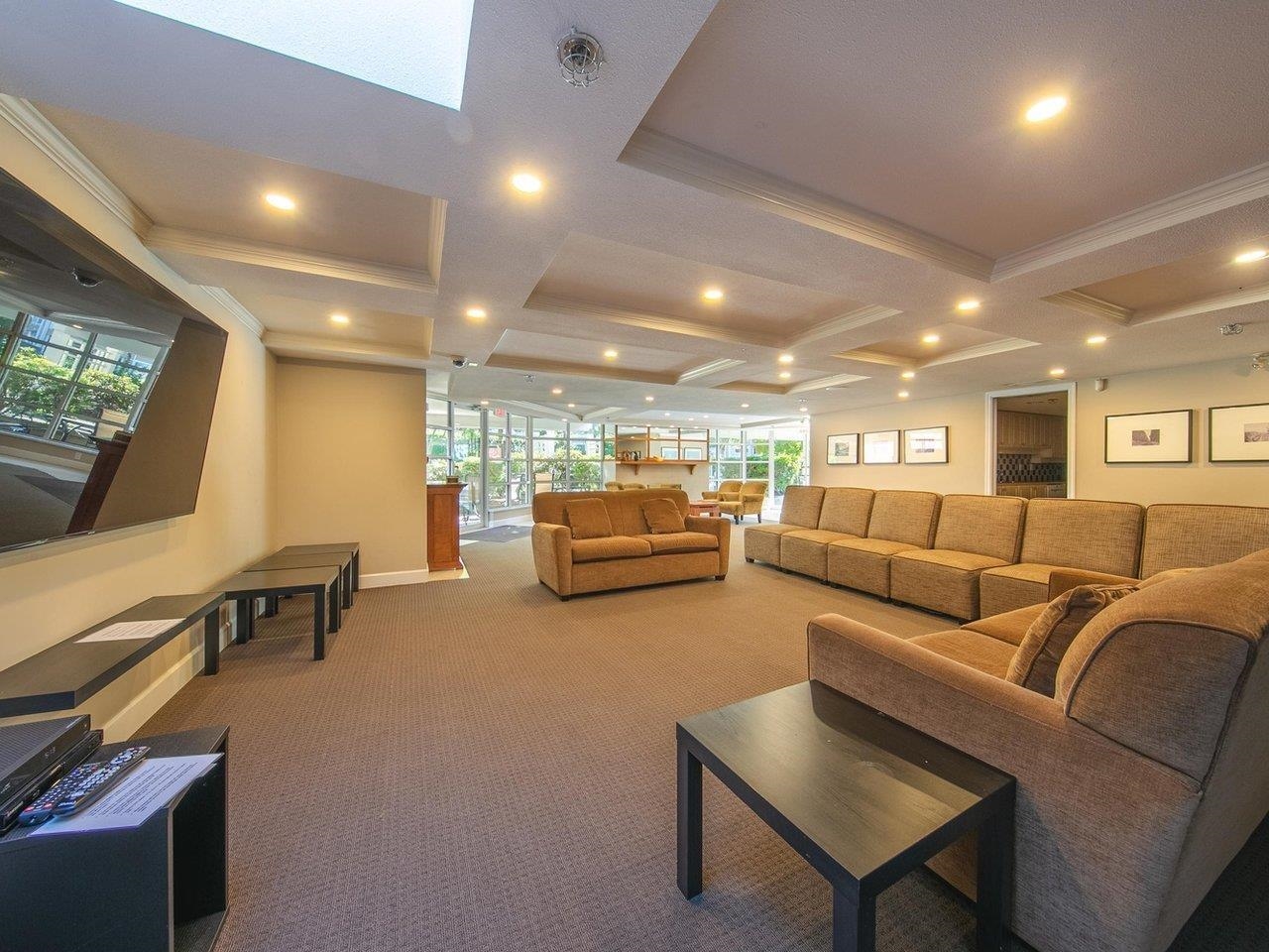 Listing image of 516 3608 DEERCREST DRIVE
