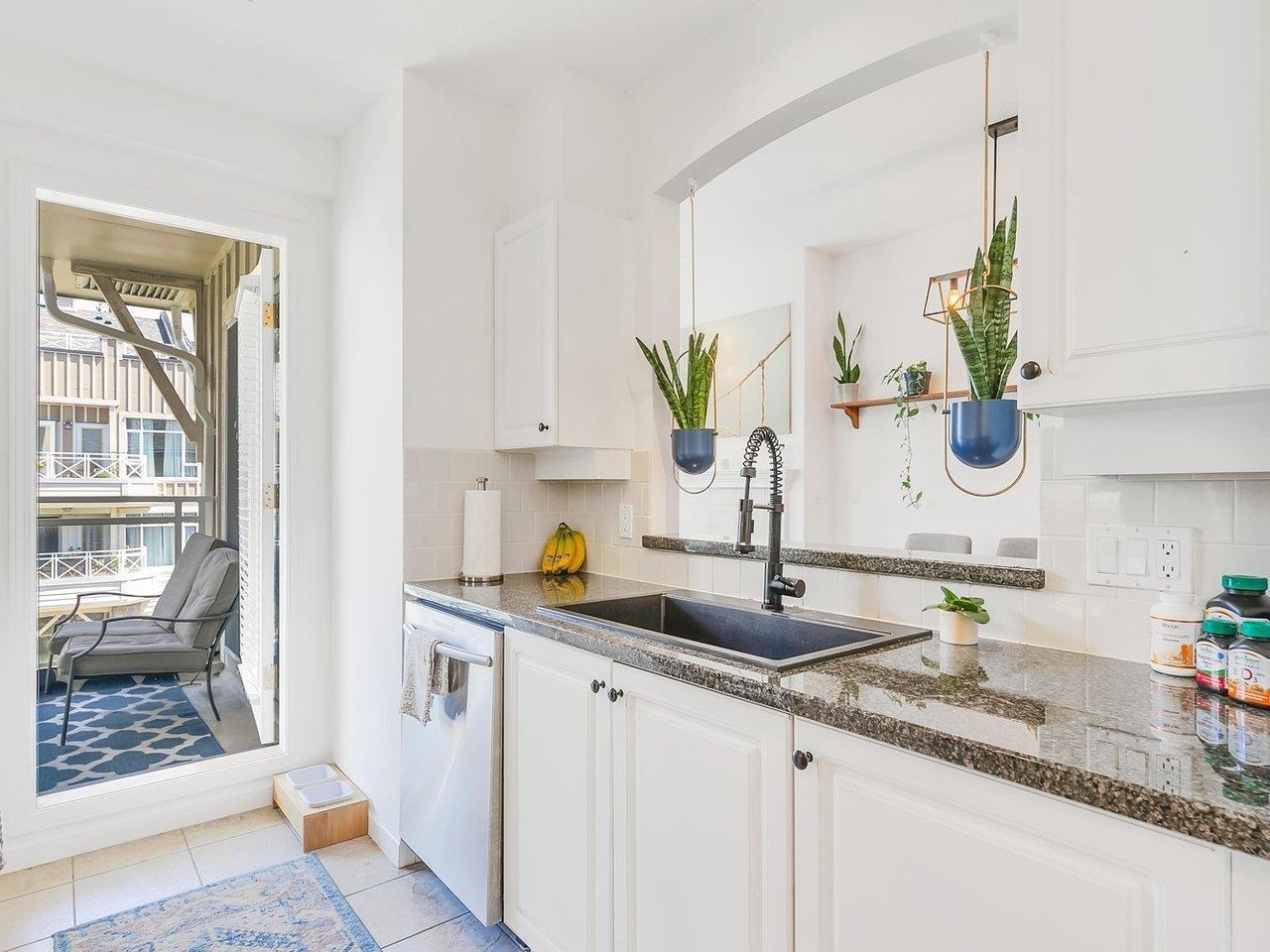Listing image of 516 3608 DEERCREST DRIVE
