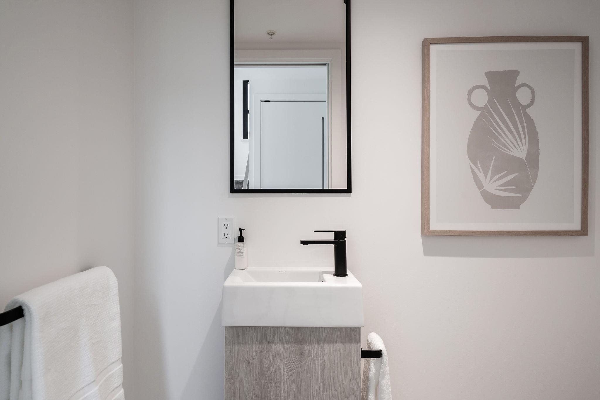 Listing image of 4015 FLEMING STREET