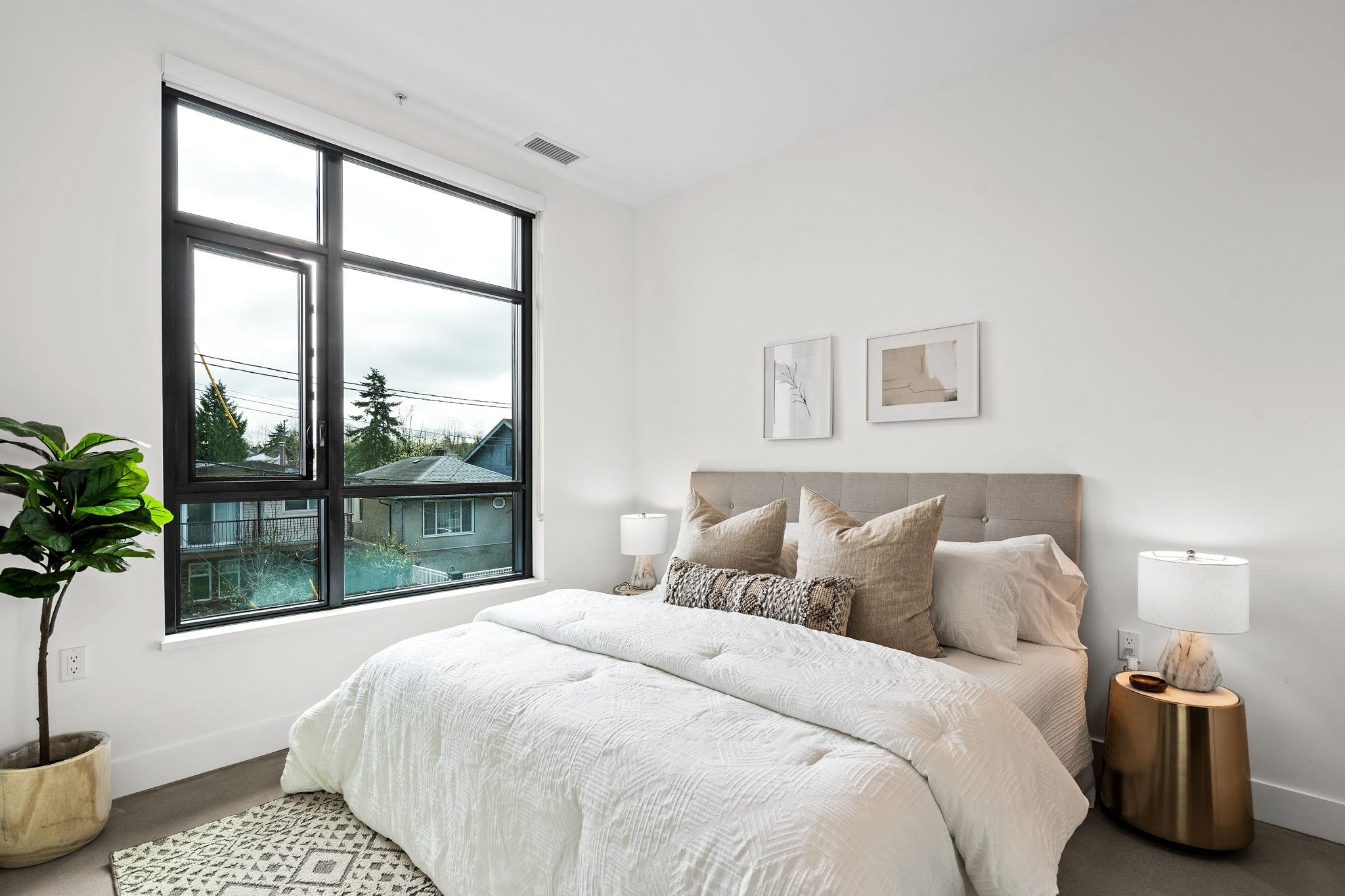 Listing image of 4015 FLEMING STREET