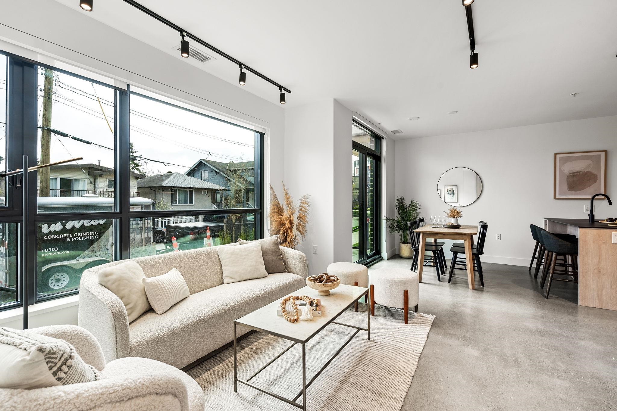 Listing image of 4015 FLEMING STREET