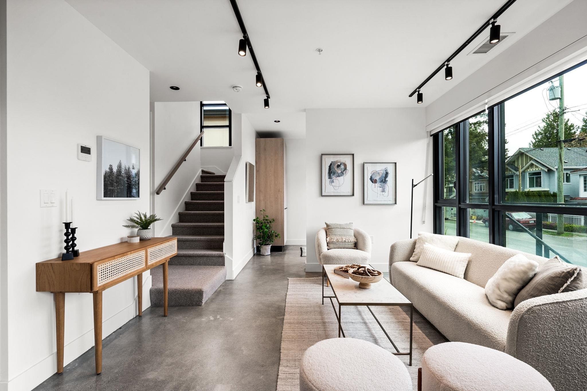 Listing image of 4015 FLEMING STREET