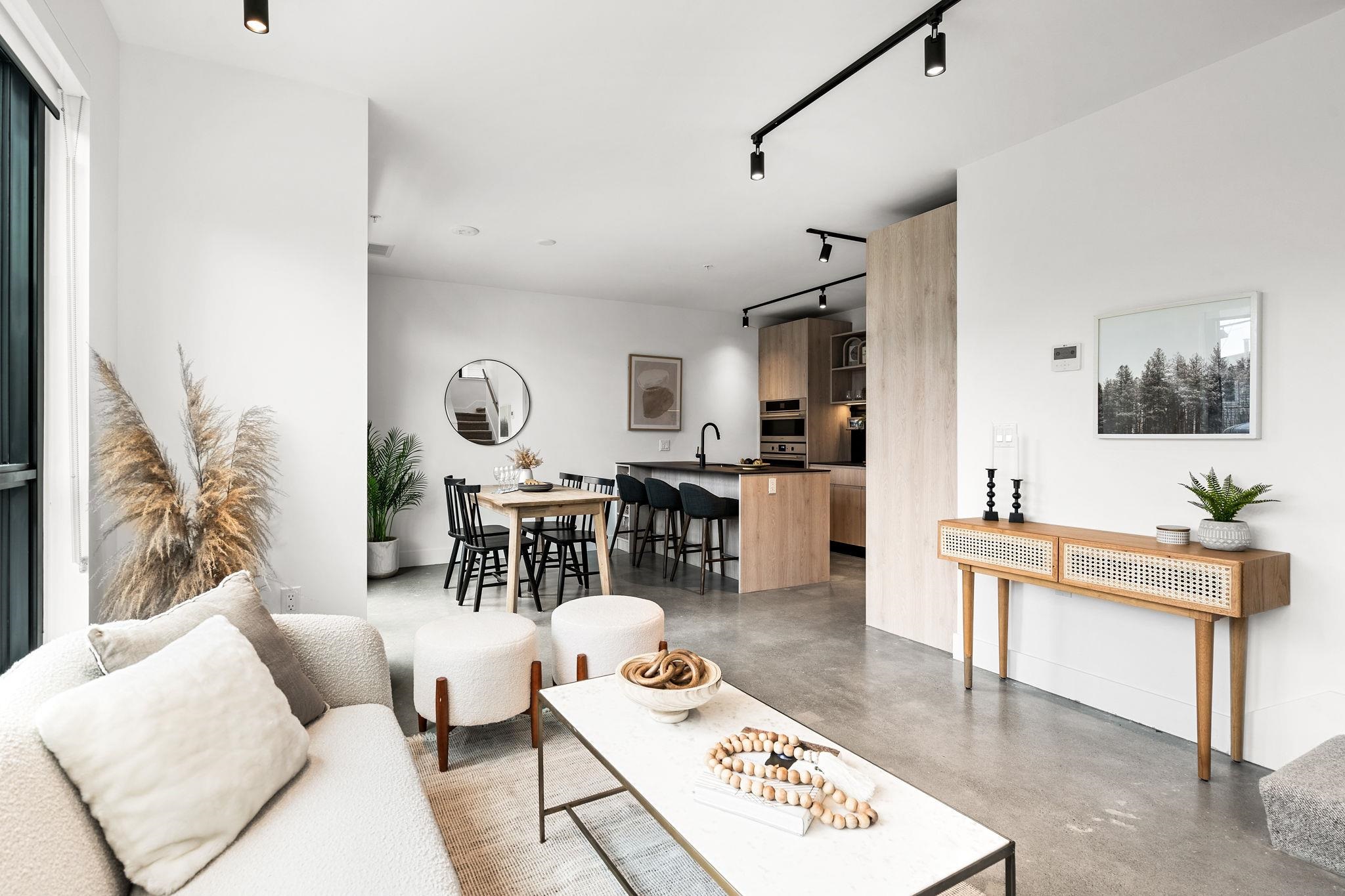 Listing image of 4015 FLEMING STREET
