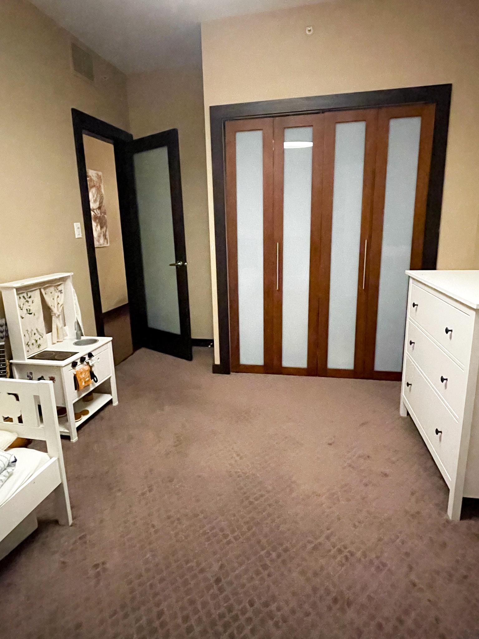 Listing image of 702 168 E ESPLANADE