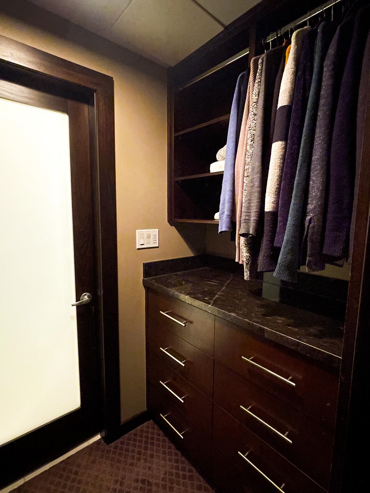 Listing image of 702 168 E ESPLANADE