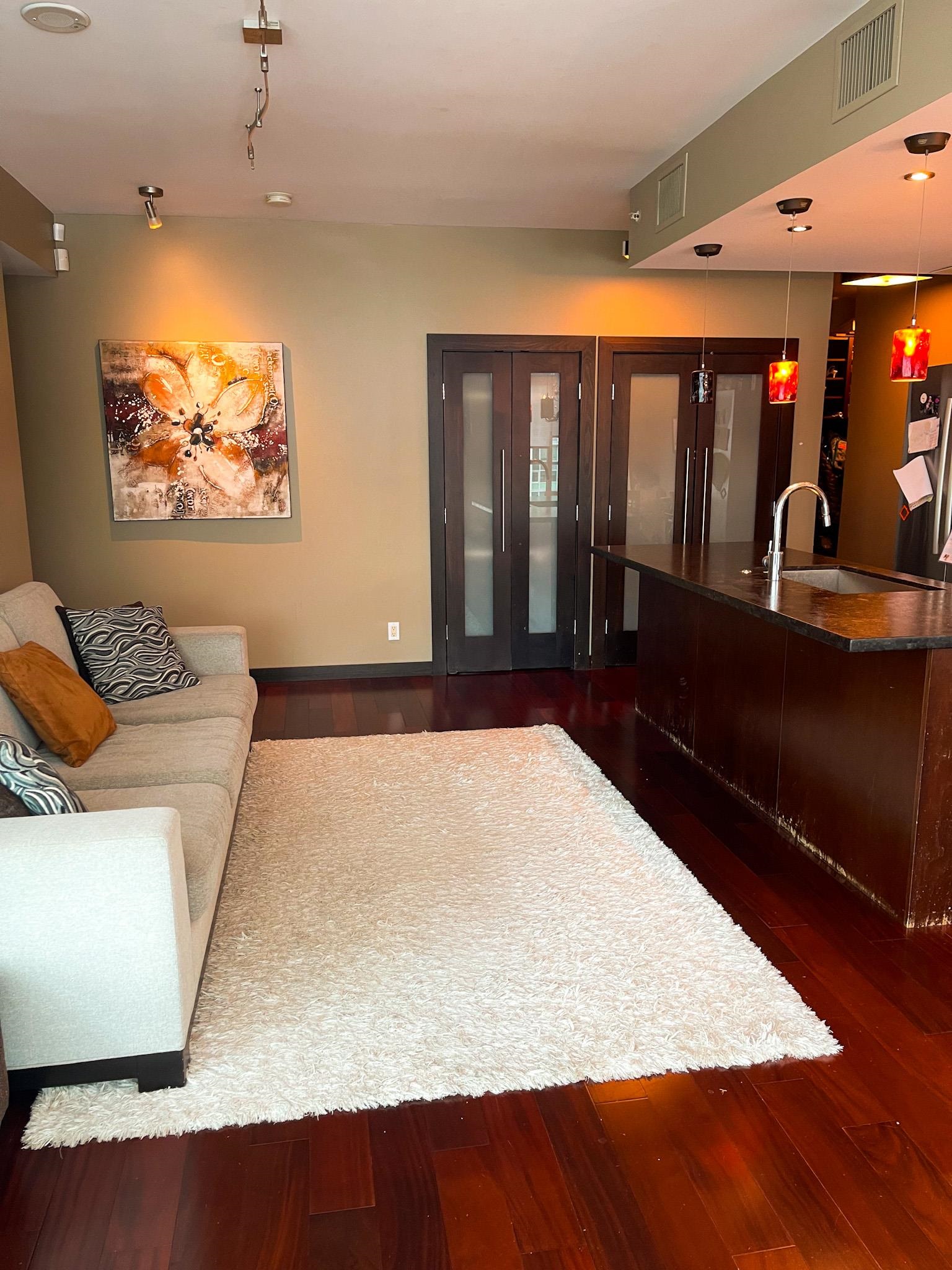 Listing image of 702 168 E ESPLANADE