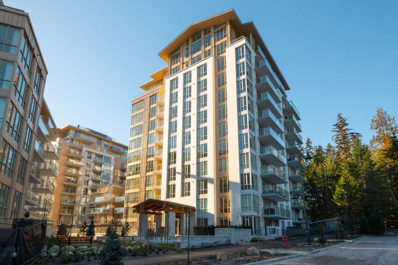 Listing image of 201 2375 EMERY COURT