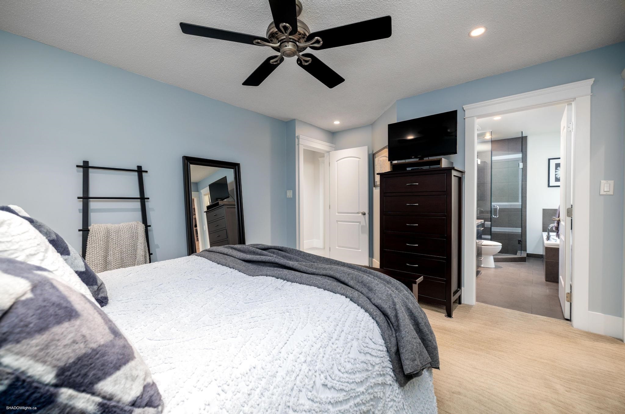 Listing image of 1749 RUFUS DRIVE