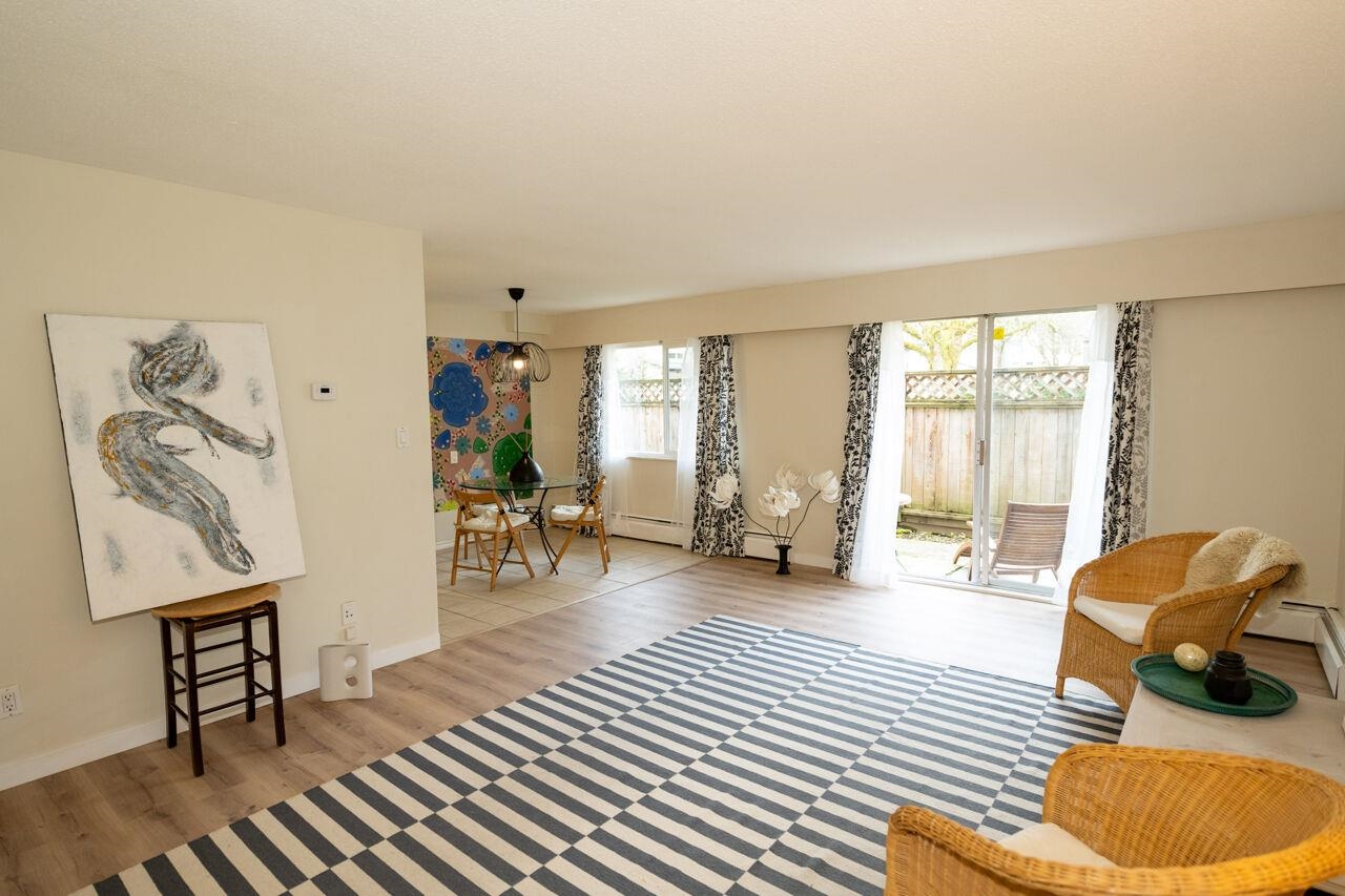 Listing image of 32 884 PREMIER STREET