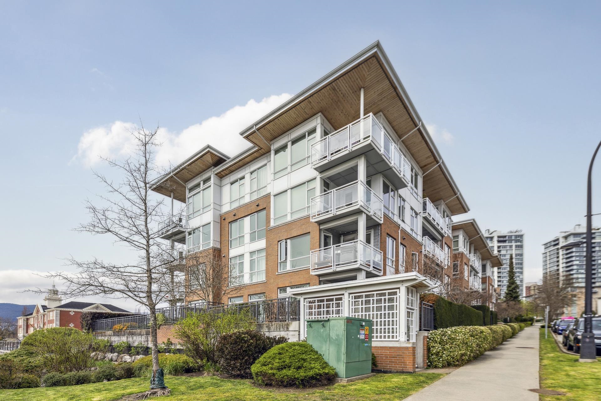 Listing image of 208 717 CHESTERFIELD AVENUE