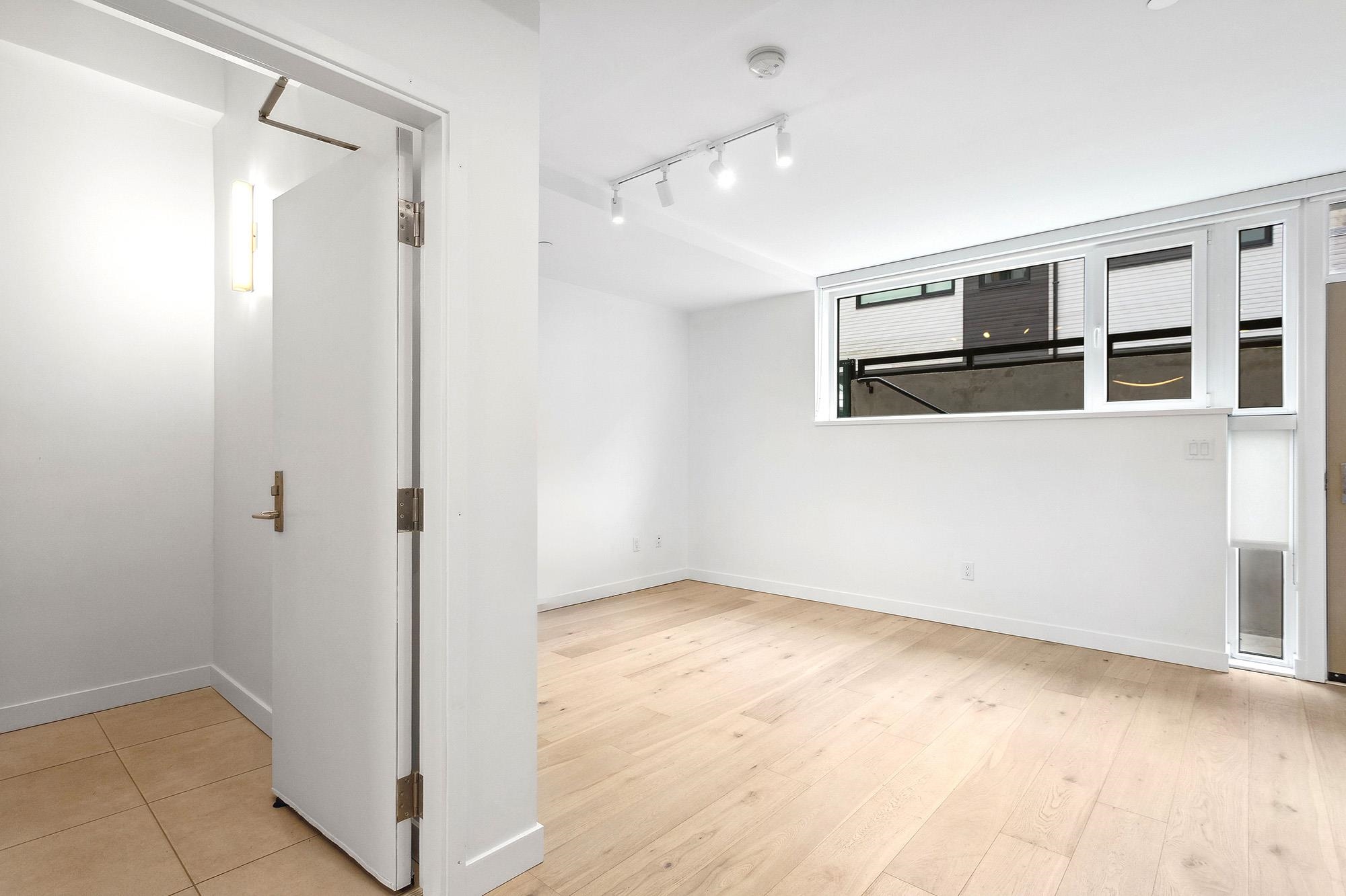 Listing image of 121 649 E 3RD STREET