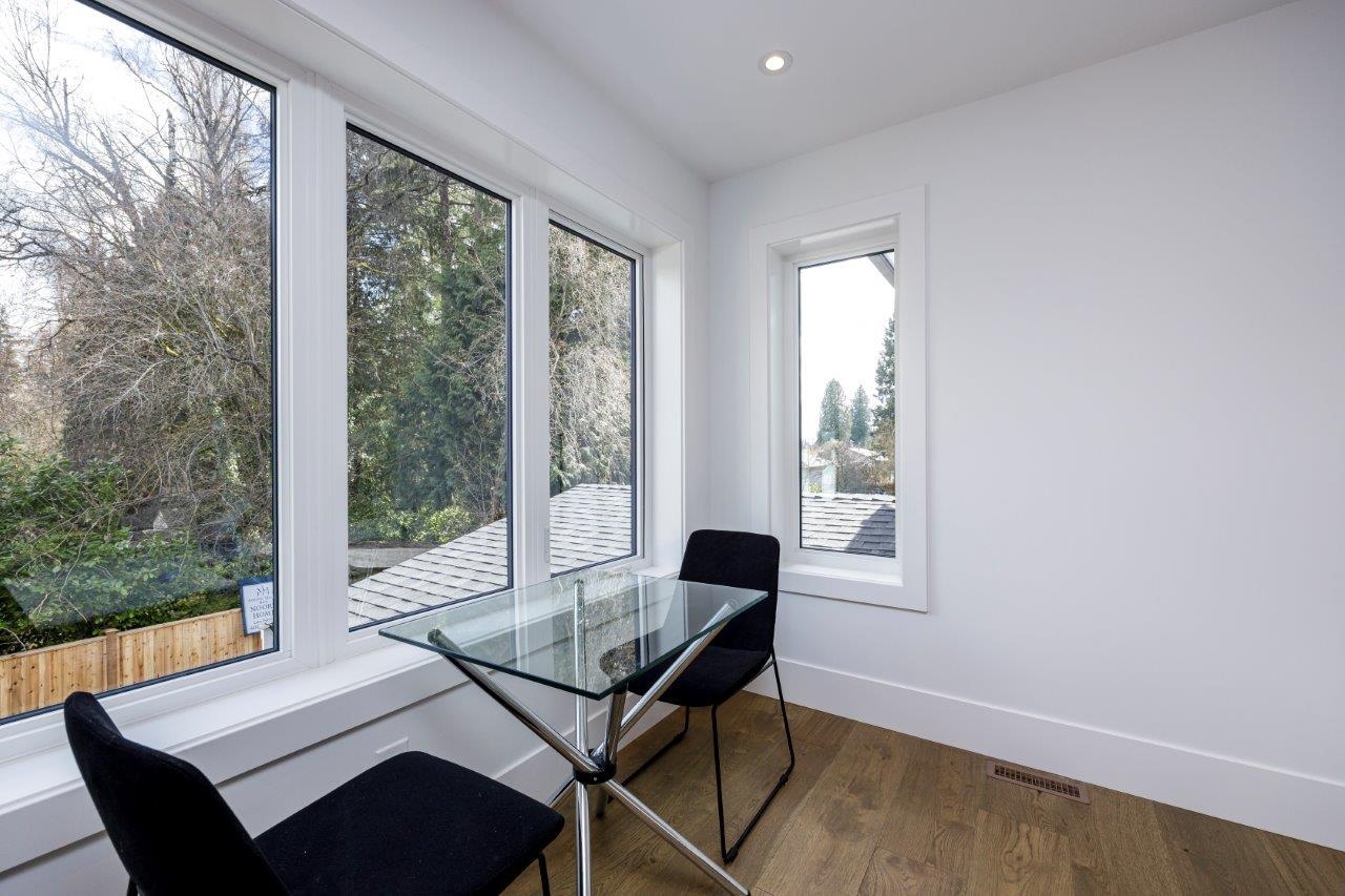 Listing image of 2882 CRESTLYNN DRIVE