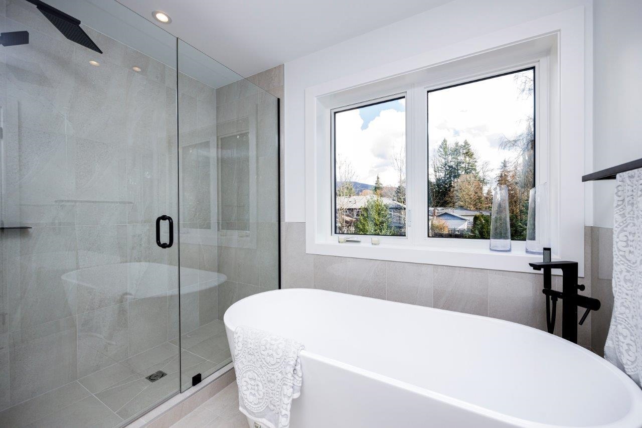 Listing image of 2882 CRESTLYNN DRIVE