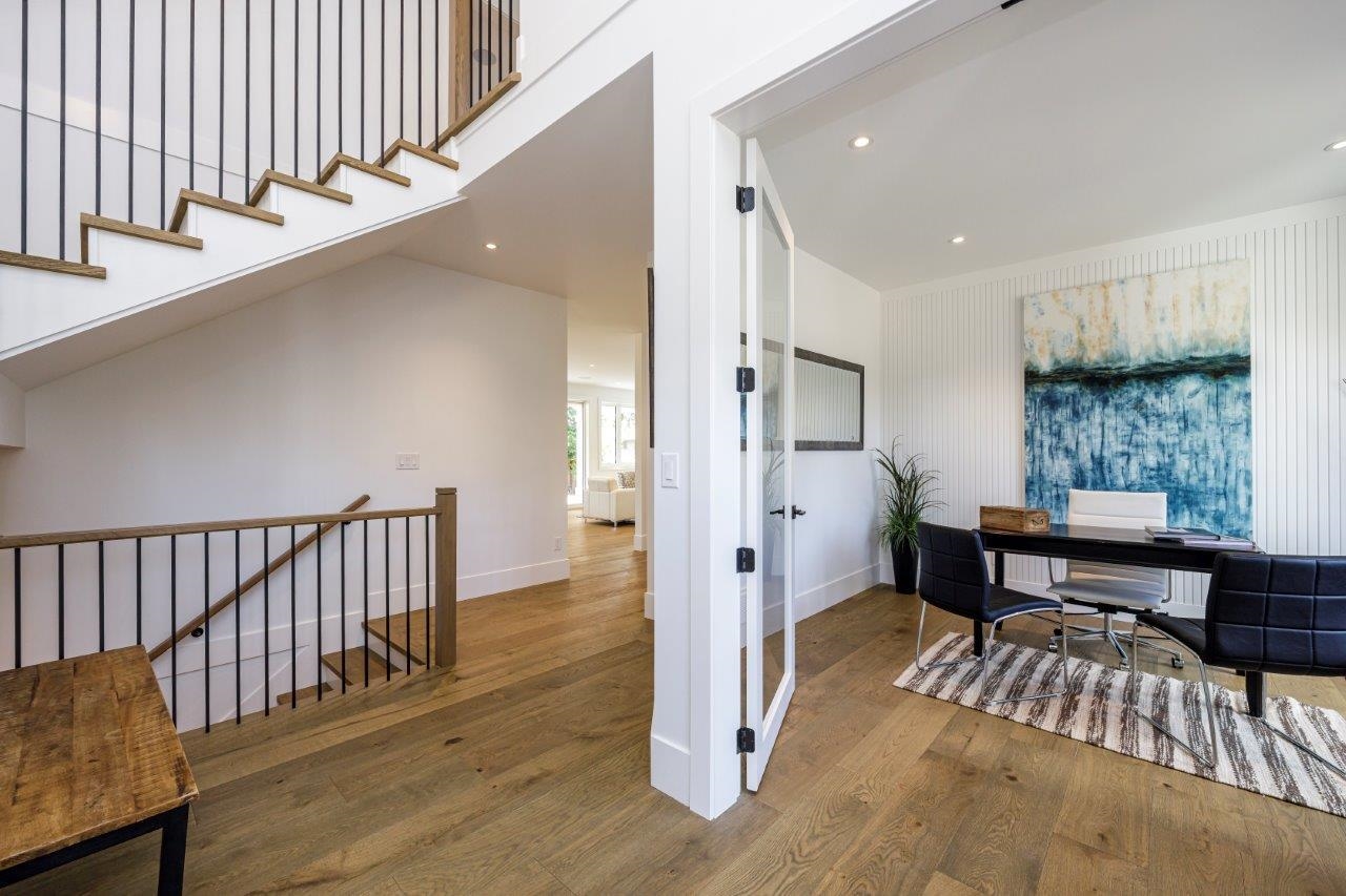 Listing image of 2882 CRESTLYNN DRIVE