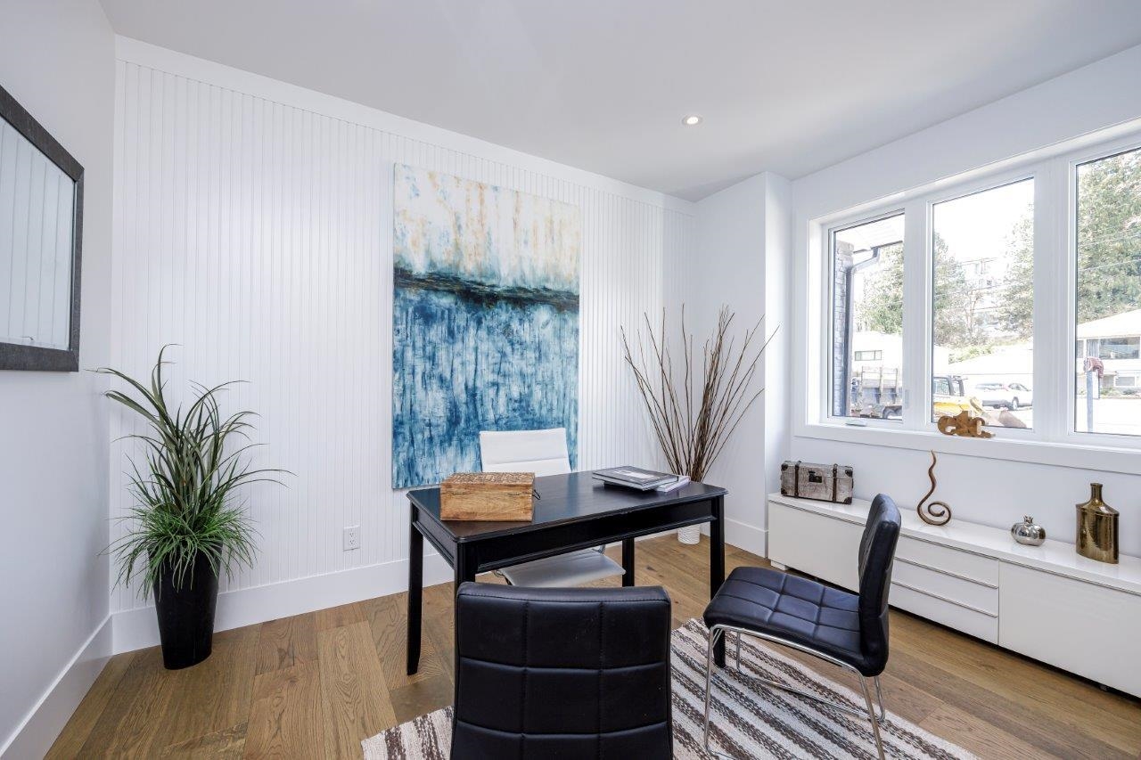 Listing image of 2882 CRESTLYNN DRIVE