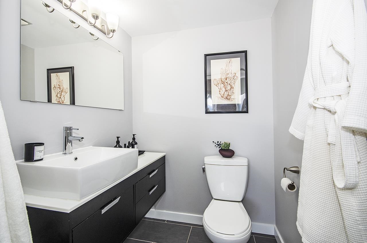 Listing image of 1103 140 E KEITH ROAD