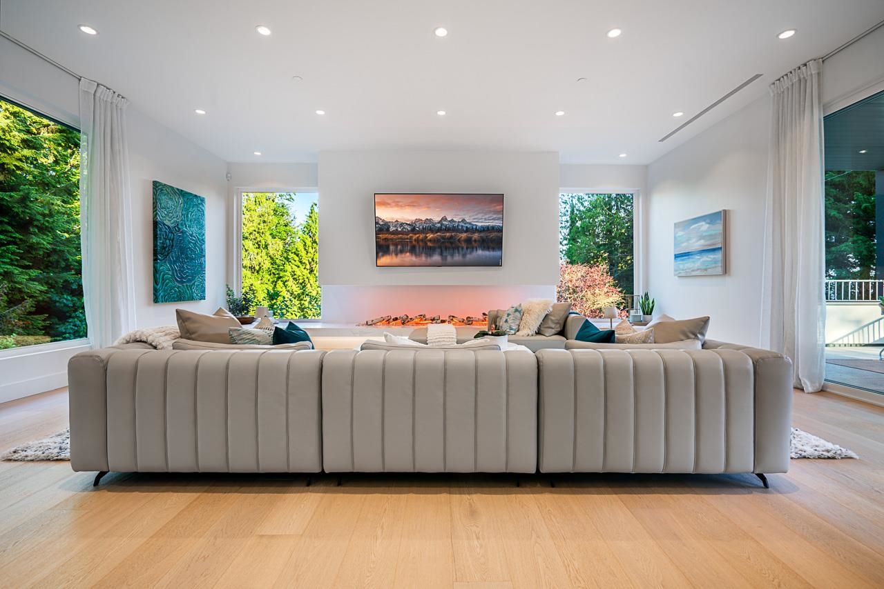 Listing image of 4415 STONE CRESCENT
