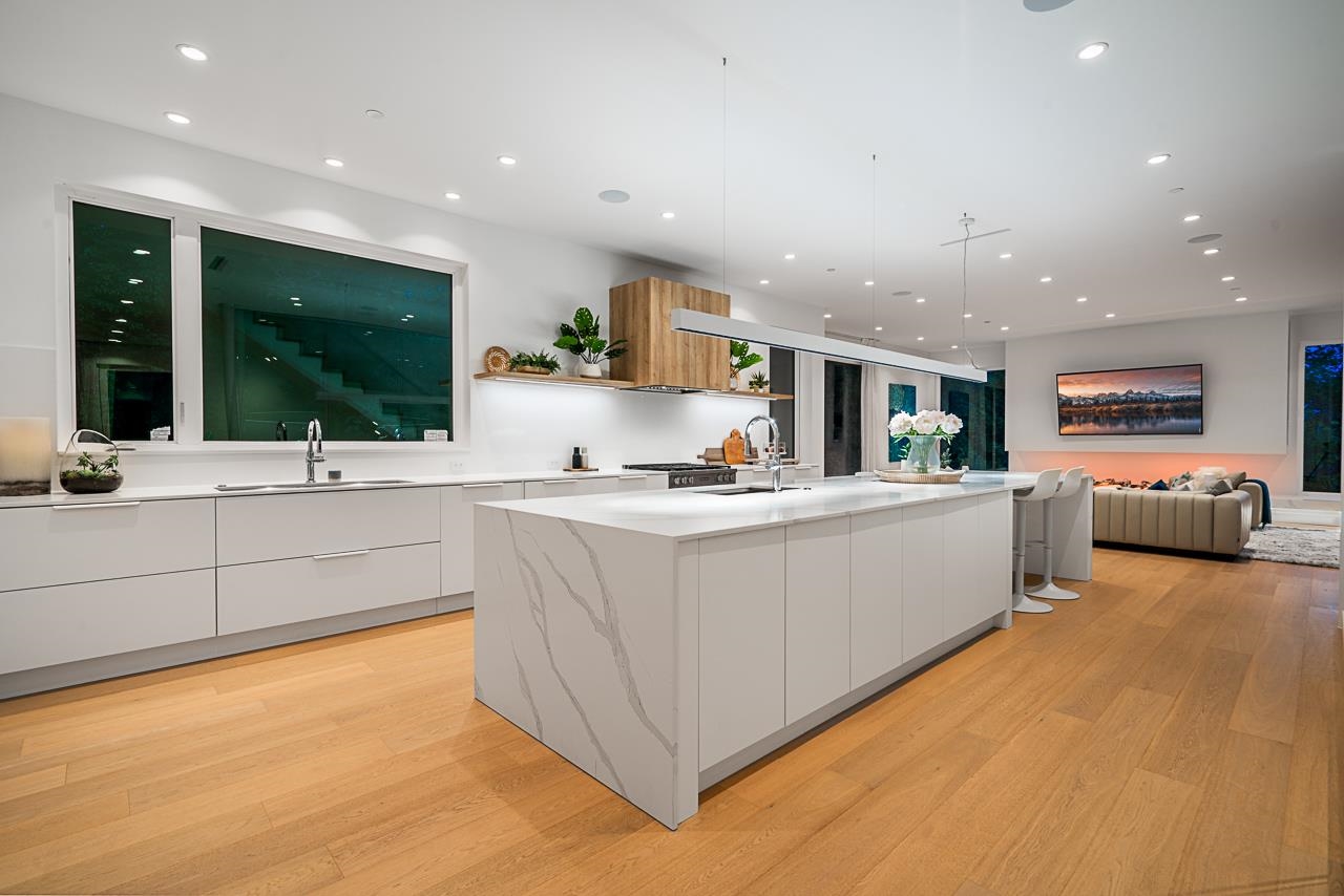 Listing image of 4415 STONE CRESCENT