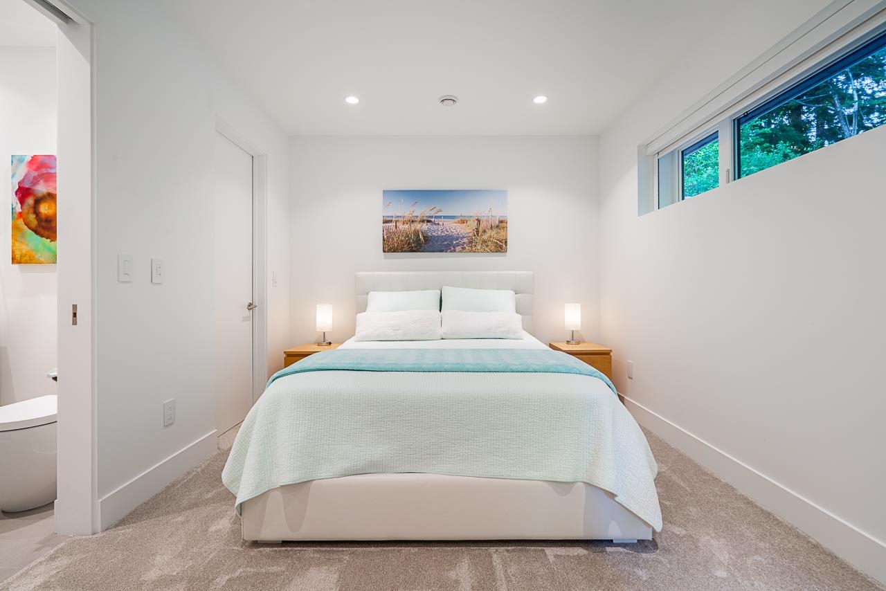 Listing image of 4415 STONE CRESCENT