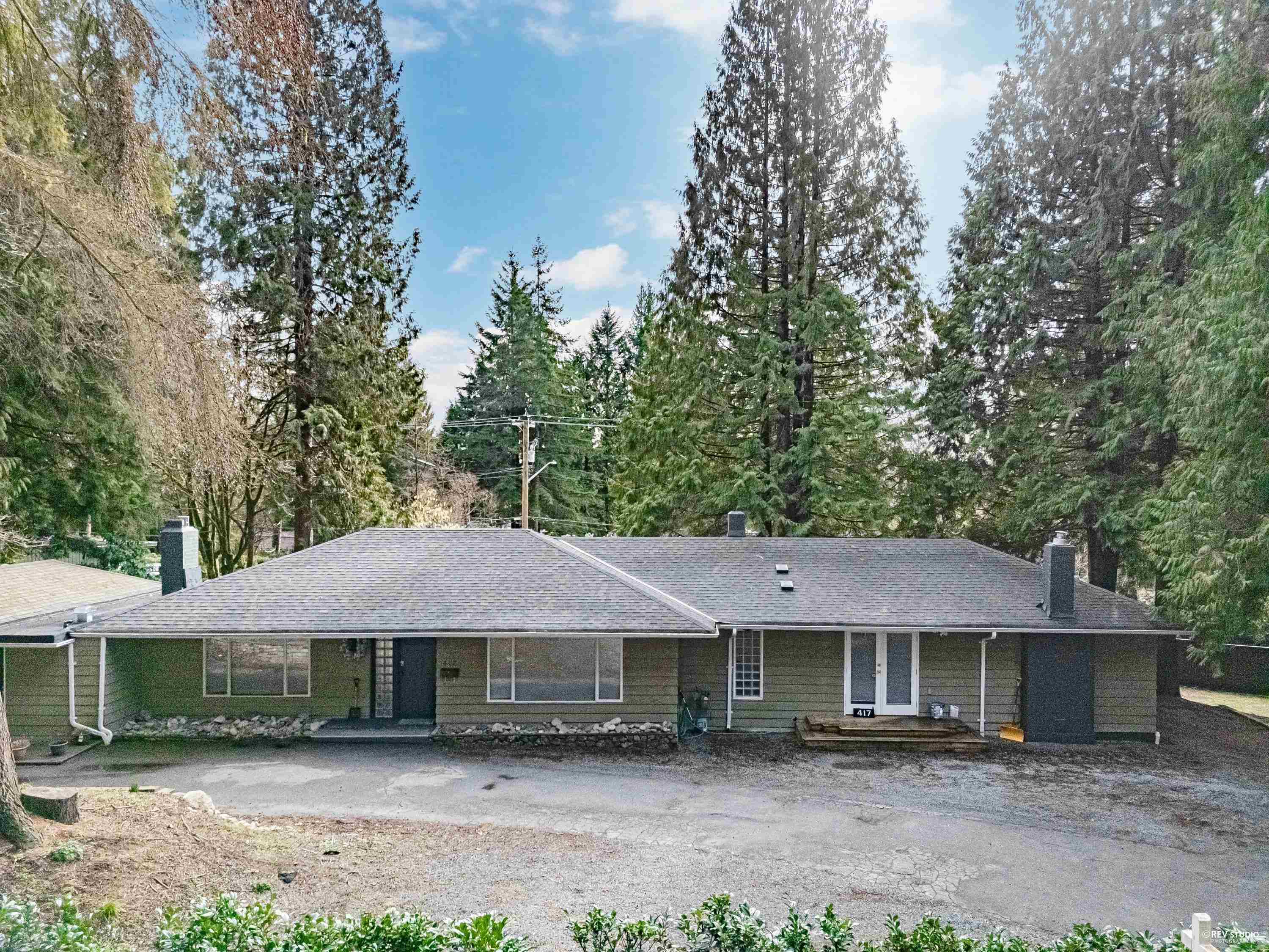 Listing image of 417 HADDEN DRIVE