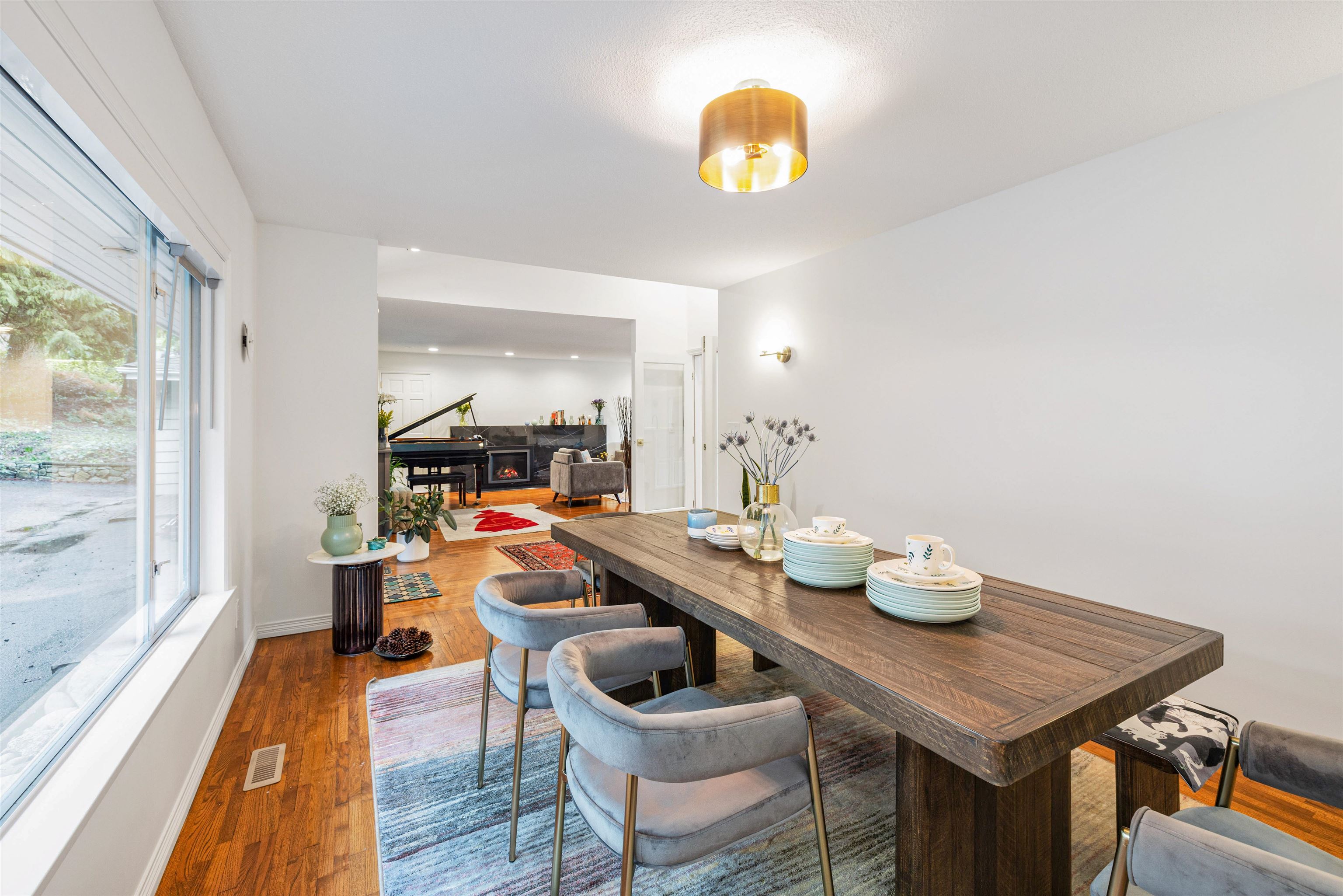 Listing image of 417 HADDEN DRIVE