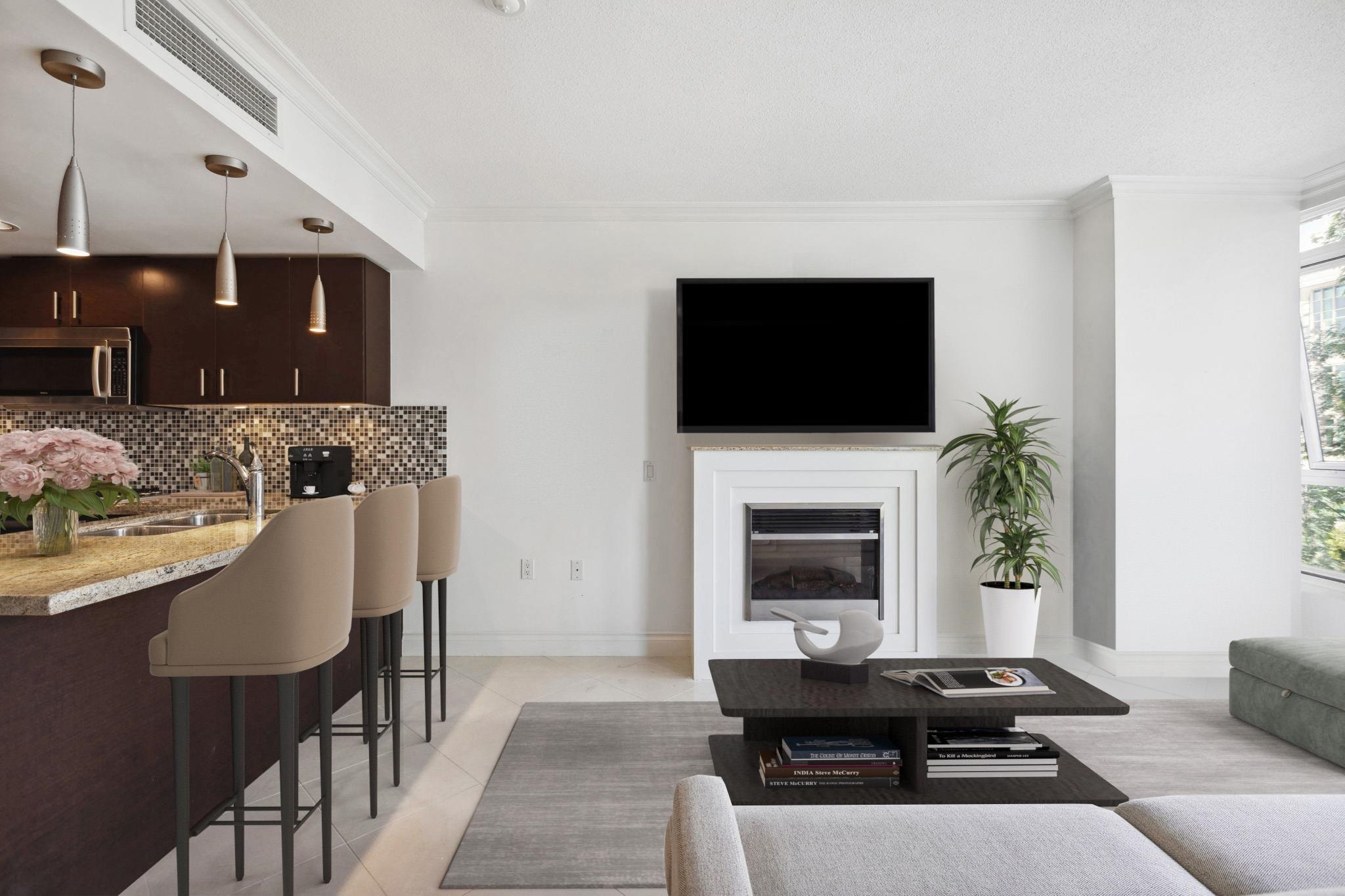 Listing image of 408 133 E ESPLANADE AVENUE