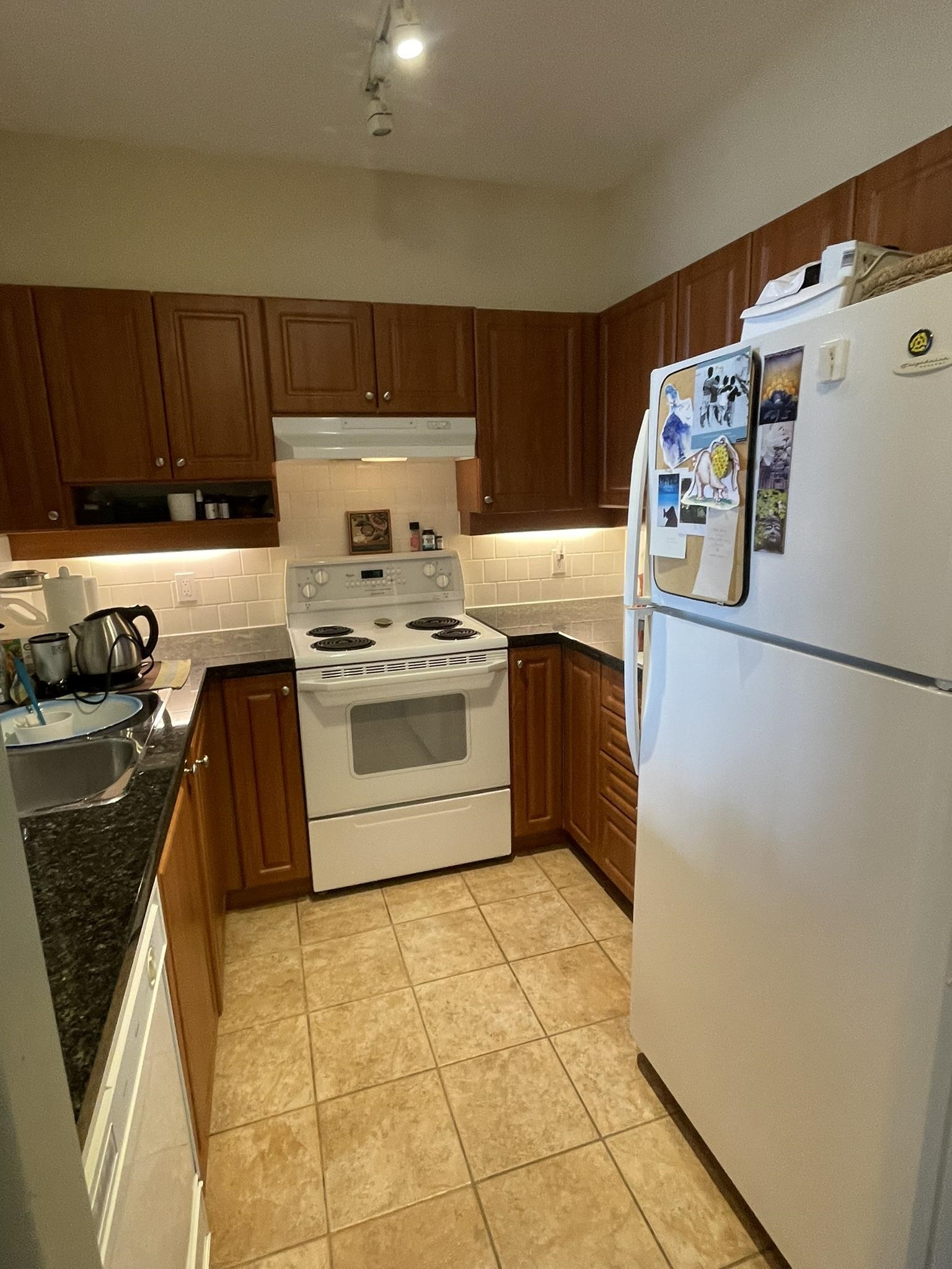 Listing image of 509 3608 DEERCREST DRIVE