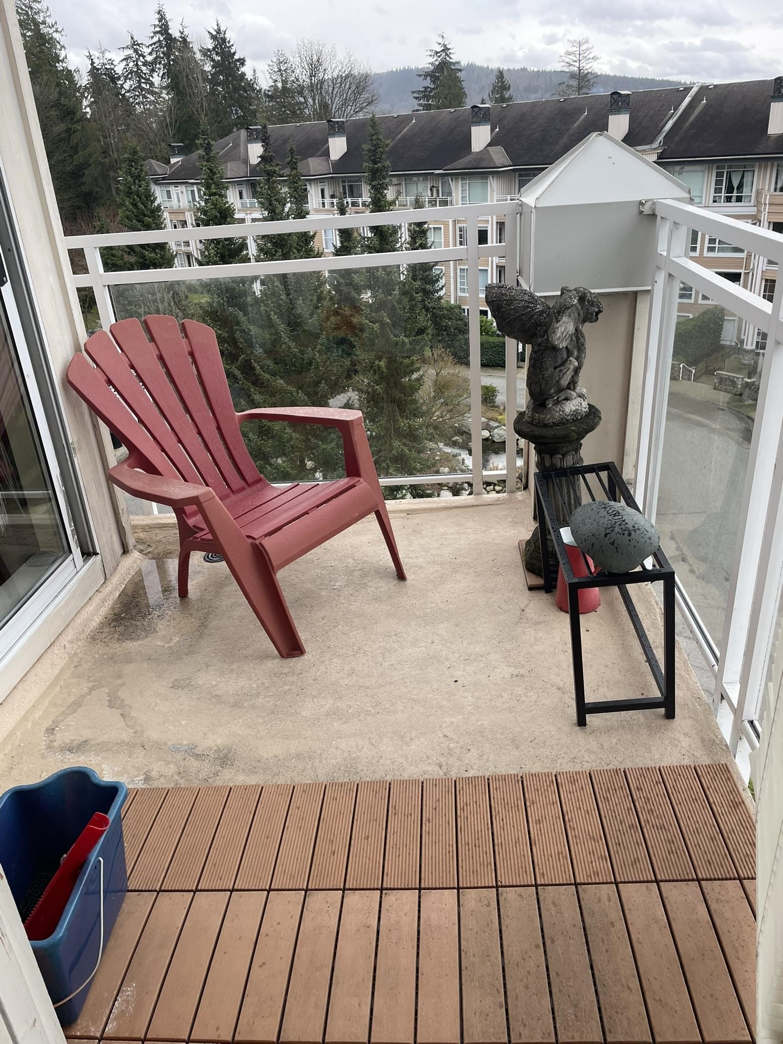 Listing image of 509 3608 DEERCREST DRIVE