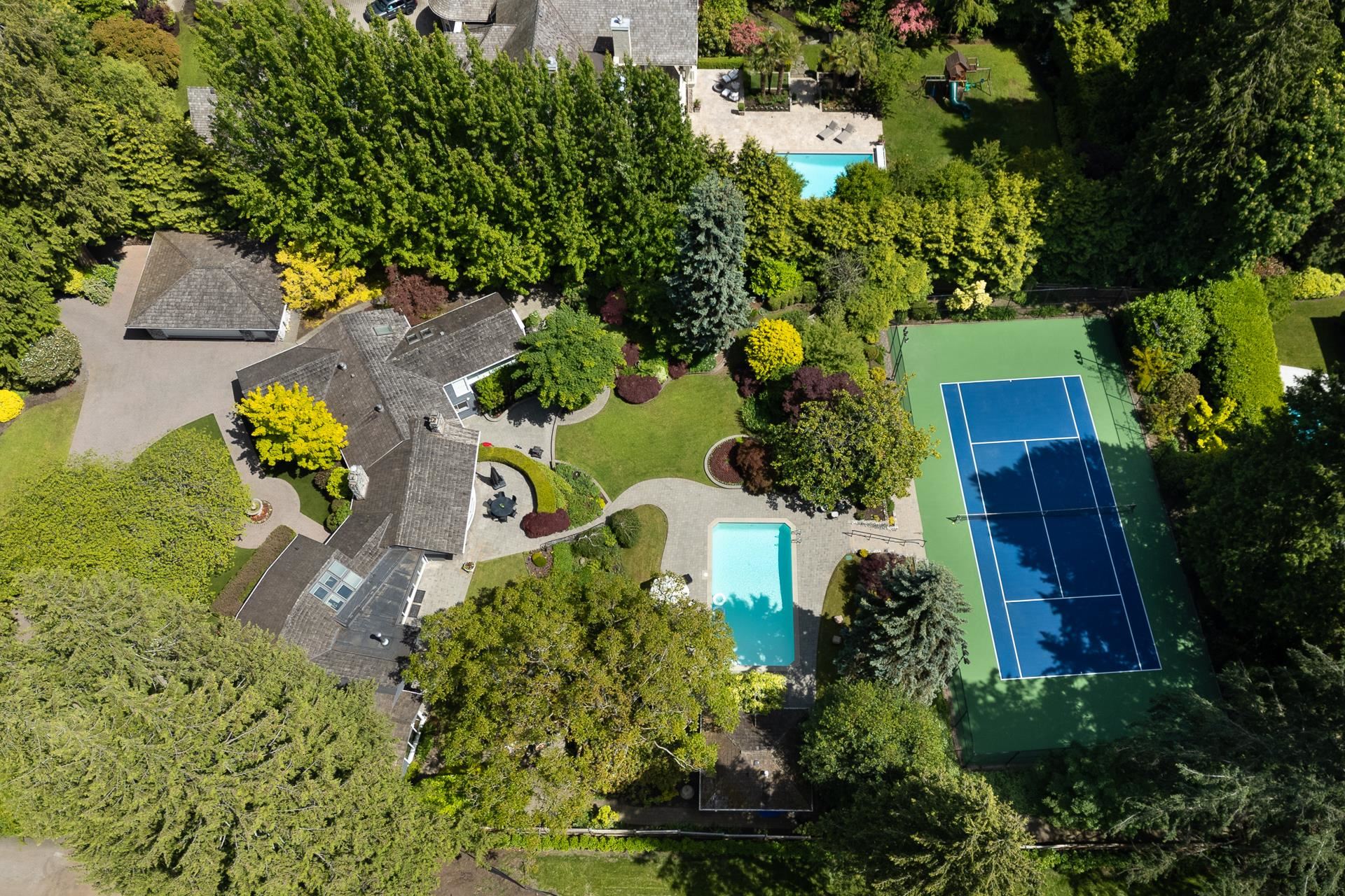 Listing image of 2970 PALMERSTON AVENUE