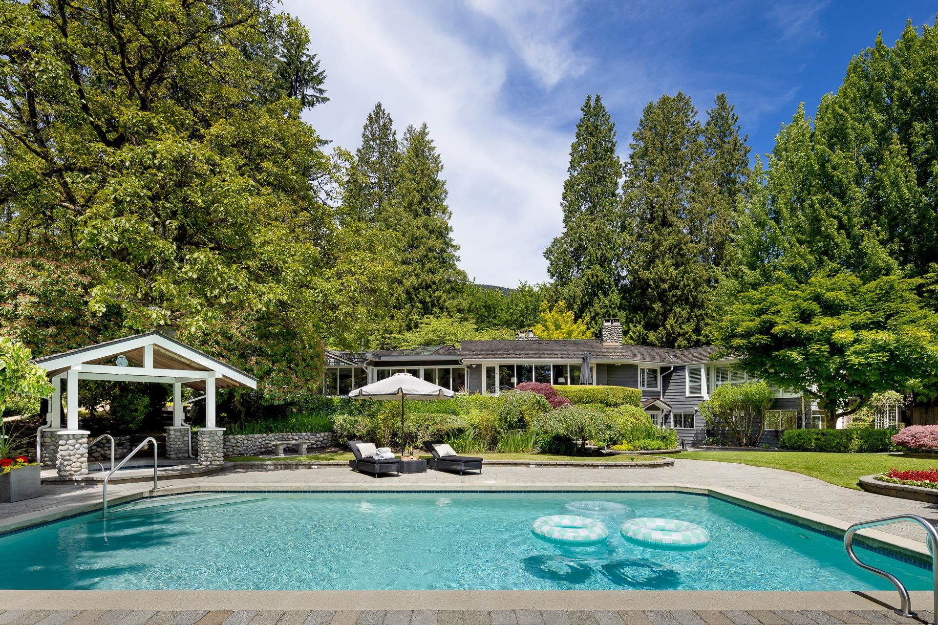Listing image of 2970 PALMERSTON AVENUE