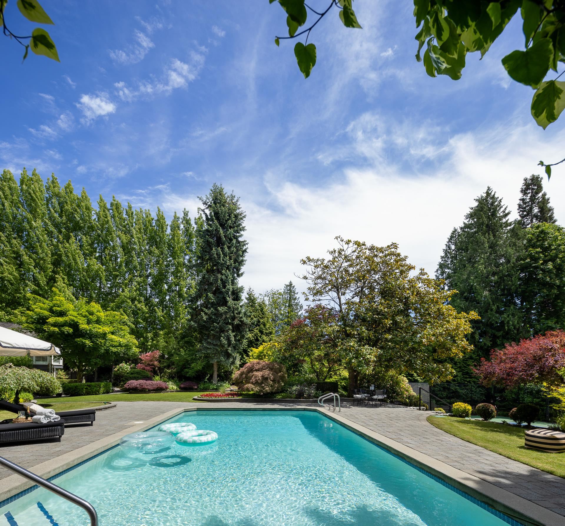 Listing image of 2970 PALMERSTON AVENUE