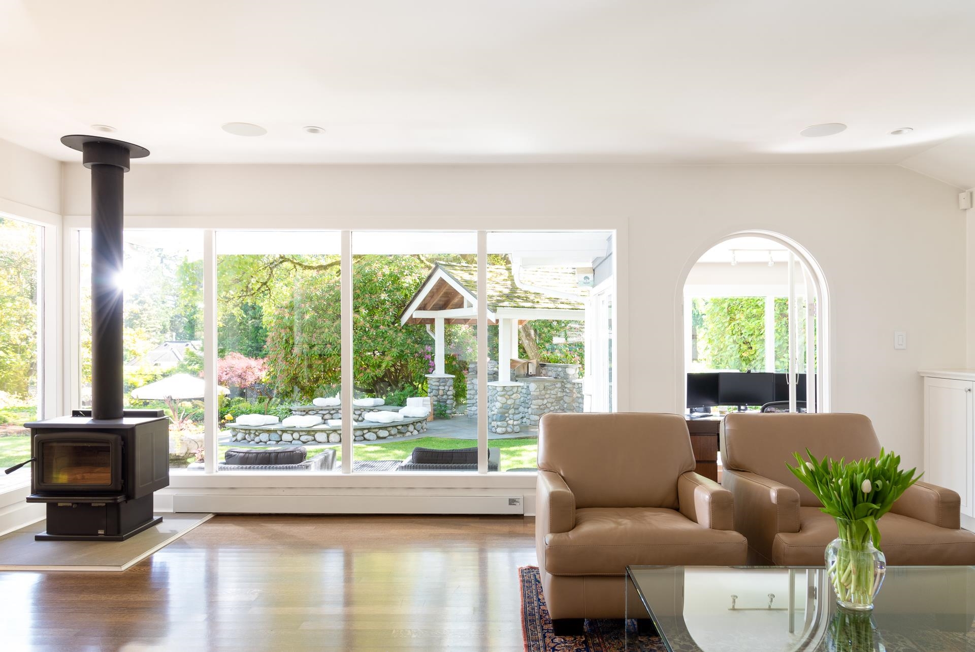 Listing image of 2970 PALMERSTON AVENUE