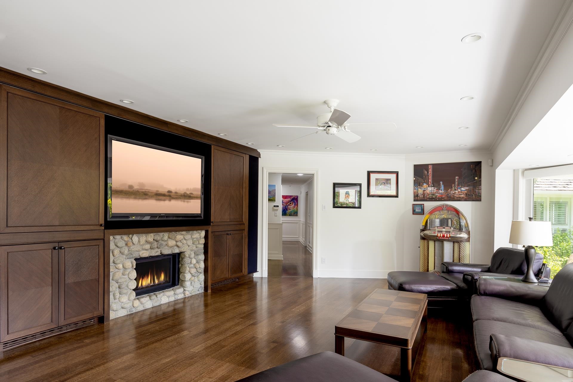 Listing image of 2970 PALMERSTON AVENUE