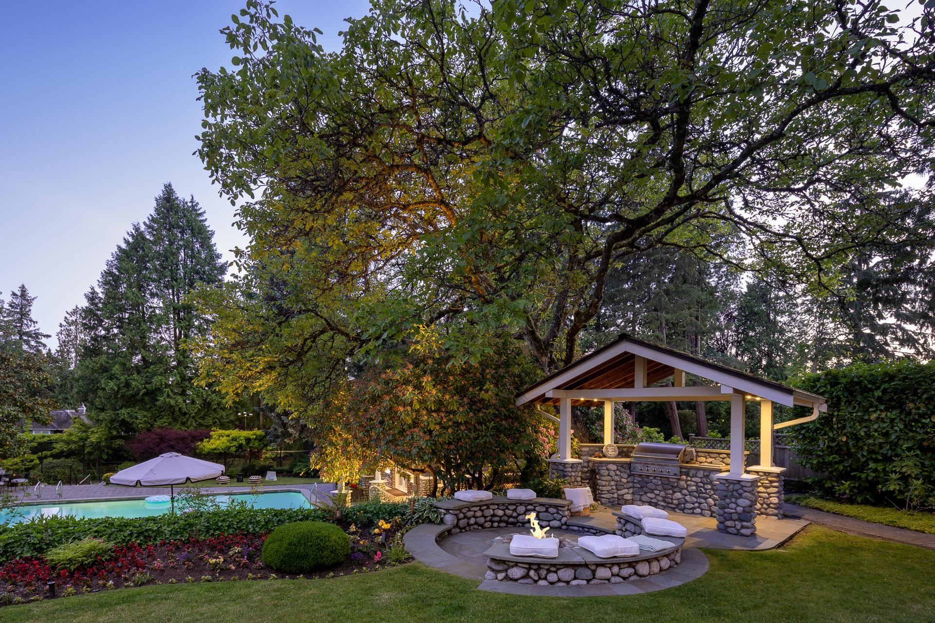 Listing image of 2970 PALMERSTON AVENUE
