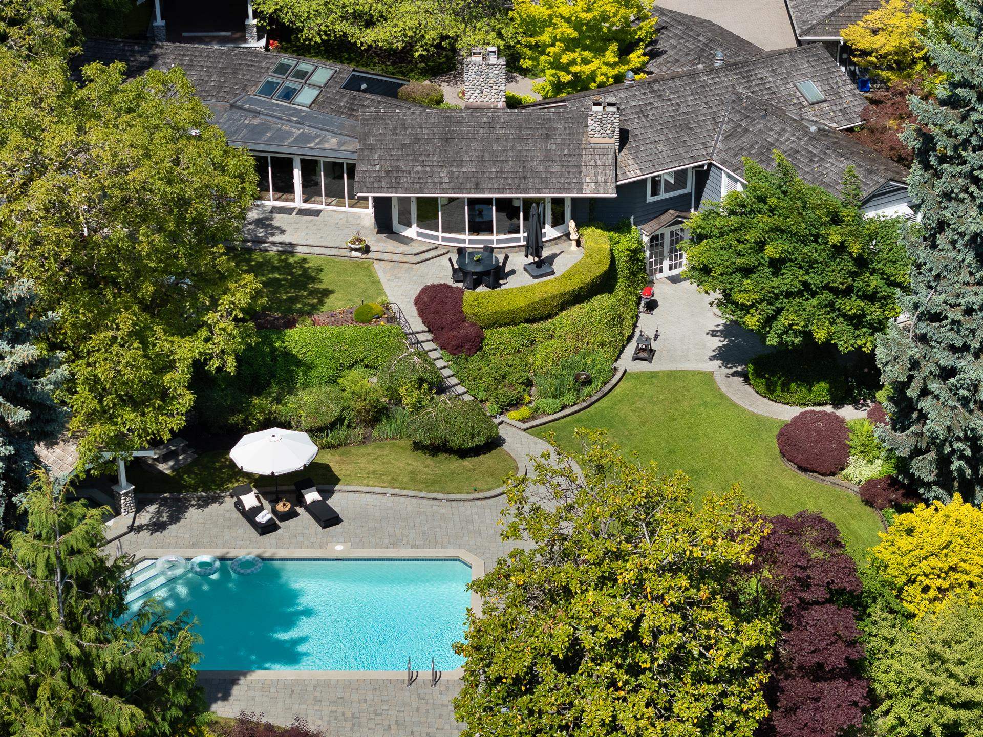 Listing image of 2970 PALMERSTON AVENUE